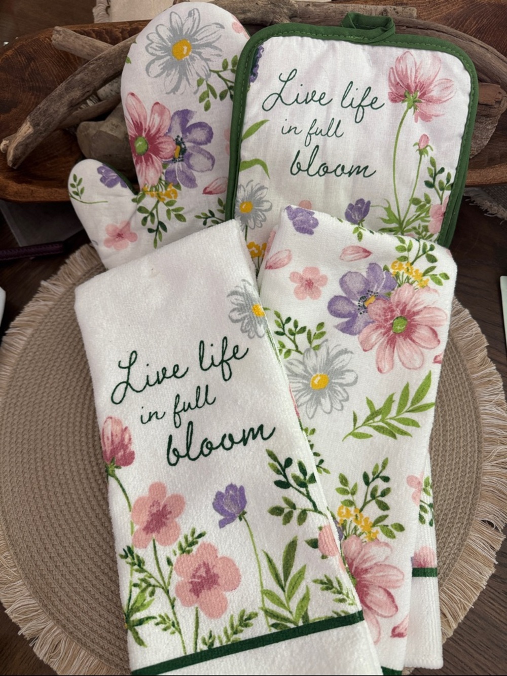 Floral 'Live Life in Full Bloom' Kitchen Towel & Oven Mitt Set